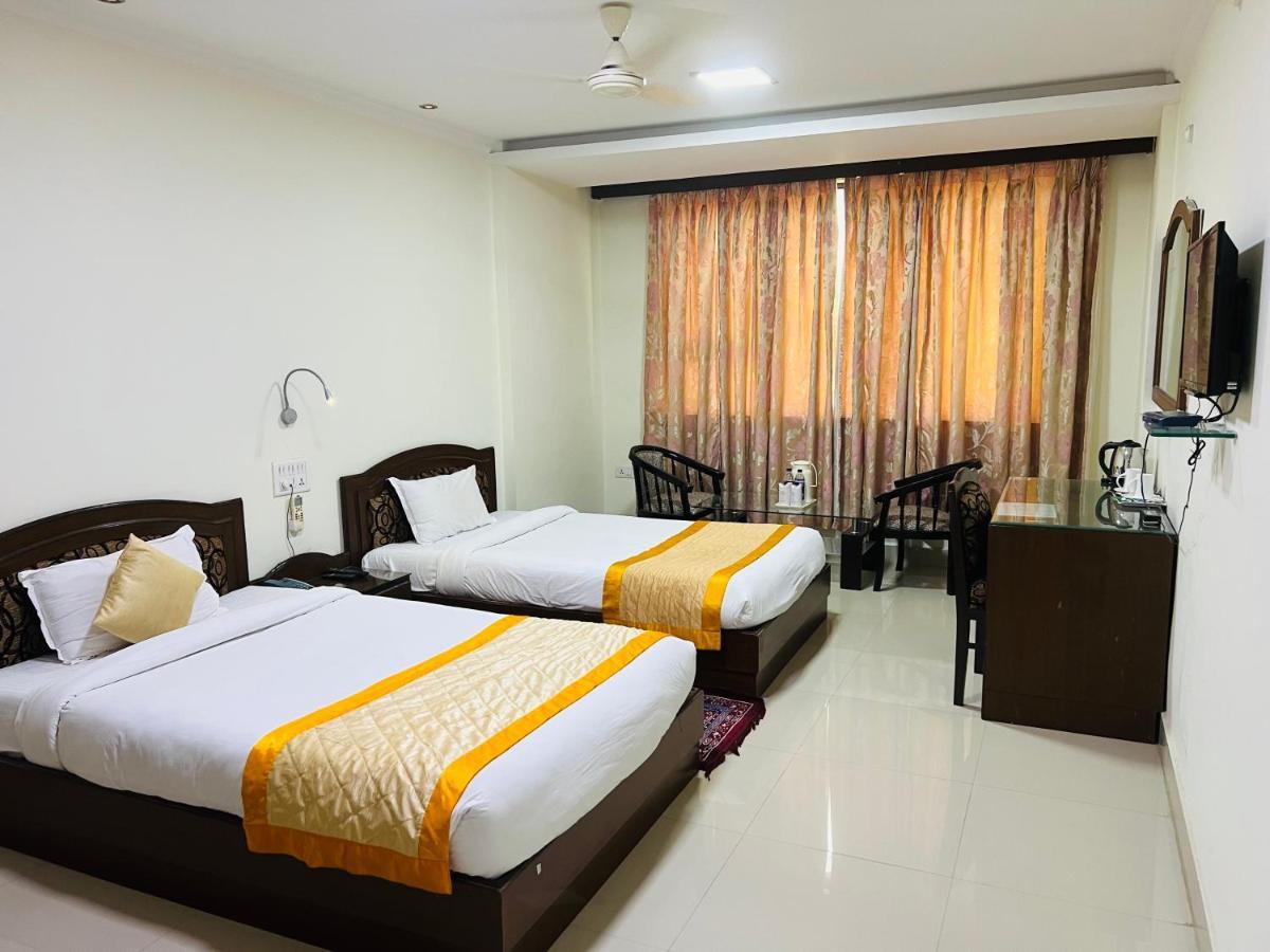 Bodhgaya Regency Hotel Exterior foto